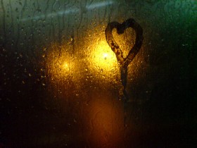 heart-on-steamy-window
